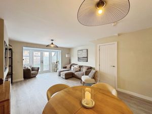 Photo 16- click for photo gallery